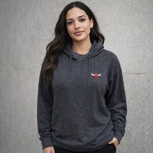 NBA Chicago Bulls Hooded Sweatshirt Size S Crystal Embellished Athleisure Sporty